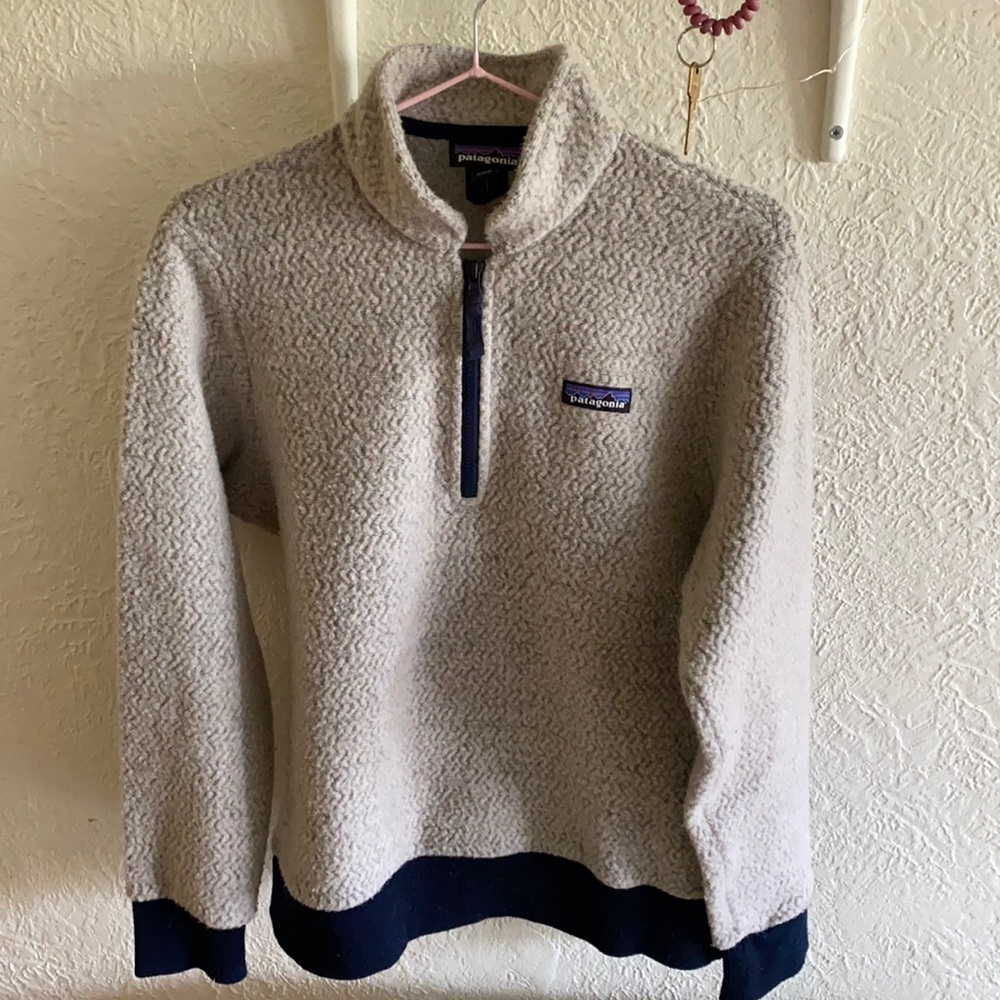 Patagonia Quarter Zip Sweatshirt